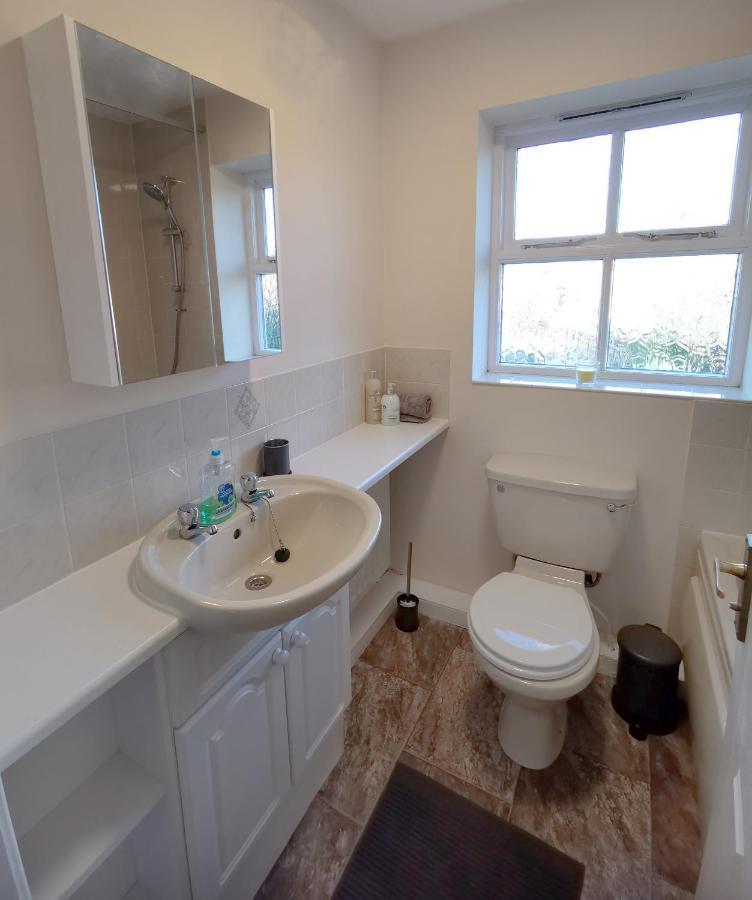 Emerald House - Spacious 3 Bed House With Ensuite Parking Gardens And Netflix Leamington Spa Exterior foto